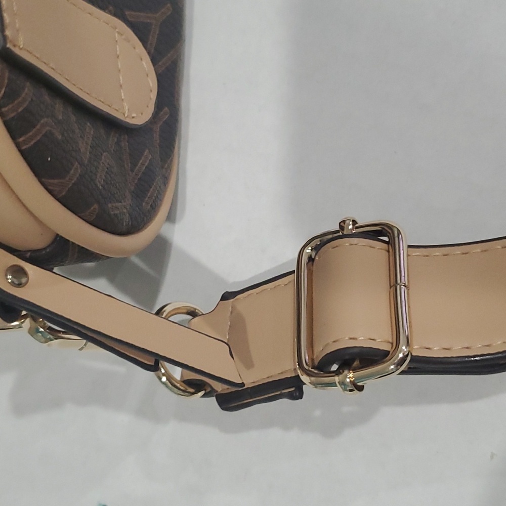 NEVER USED Jones New York Crossbody Bag to Fanny Pack - Picture 5 of 5